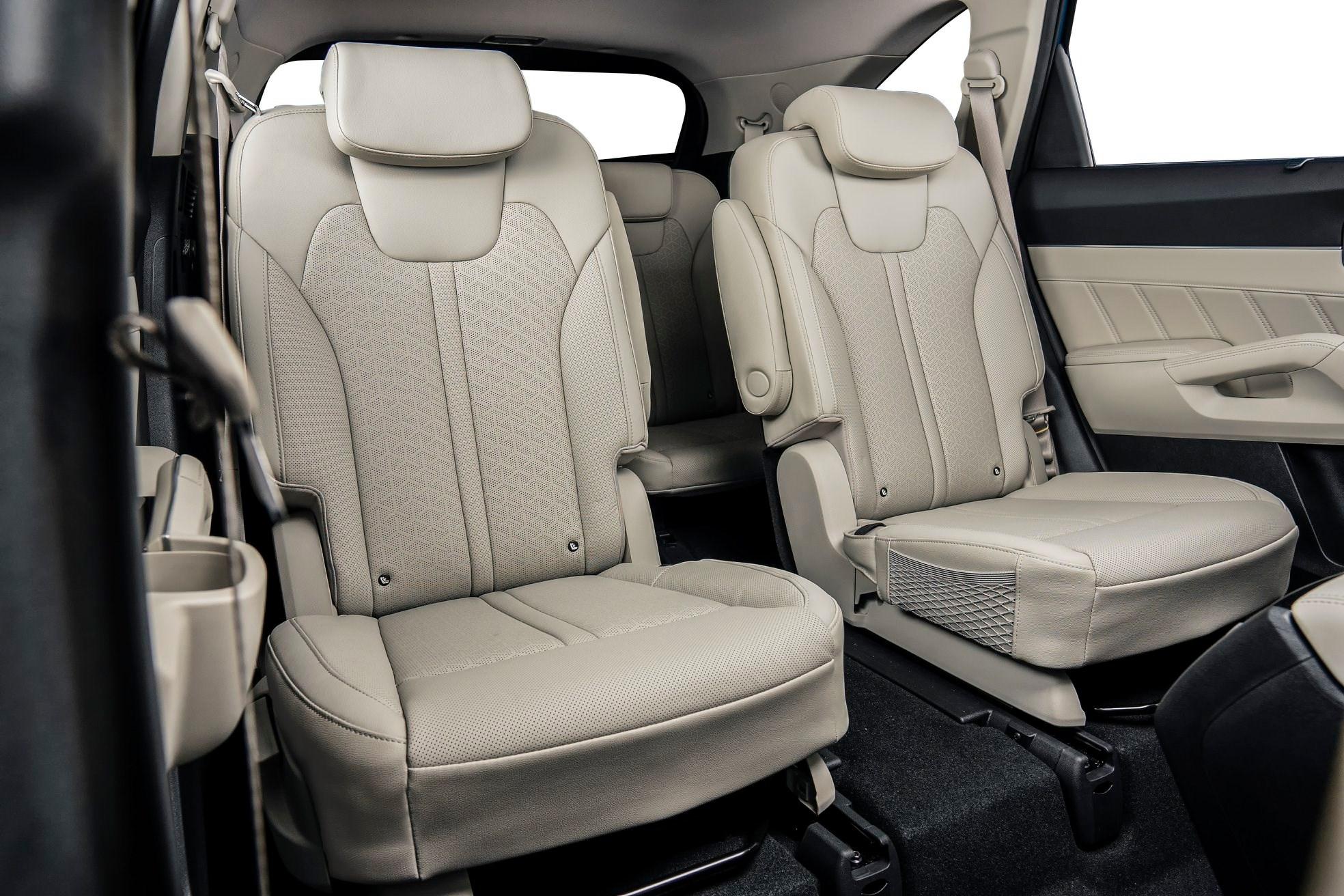 Kia Sorento 2021 có lựa chọn 6 và 7 ghế đối với phiên bản cao nhất là Signature KIA SORENTO 2021 có lựa chọn 6 và 7 ghế đối với phiên bản cao nhất là Signature