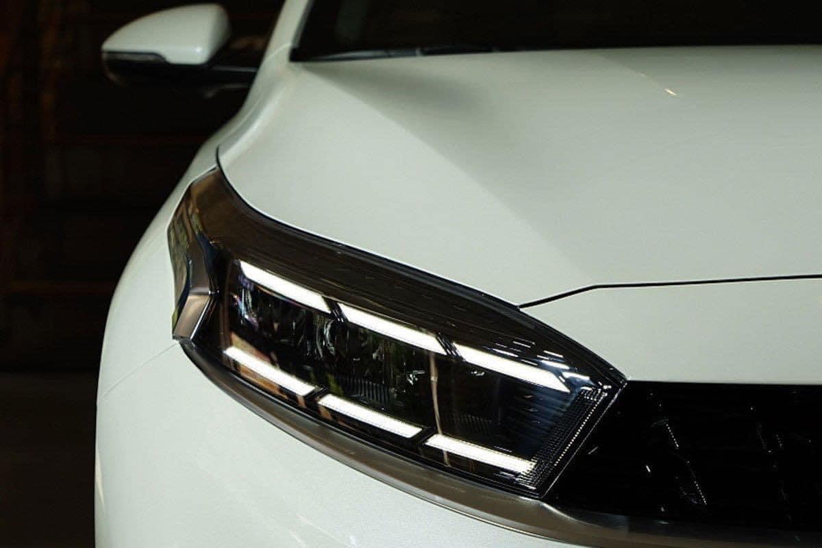 Bộ đèn LED 2 tầng tạo điểm nhấn cho Kia K3 Bộ đèn LED 2 tầng tạo điểm nhấn cho Kia K3